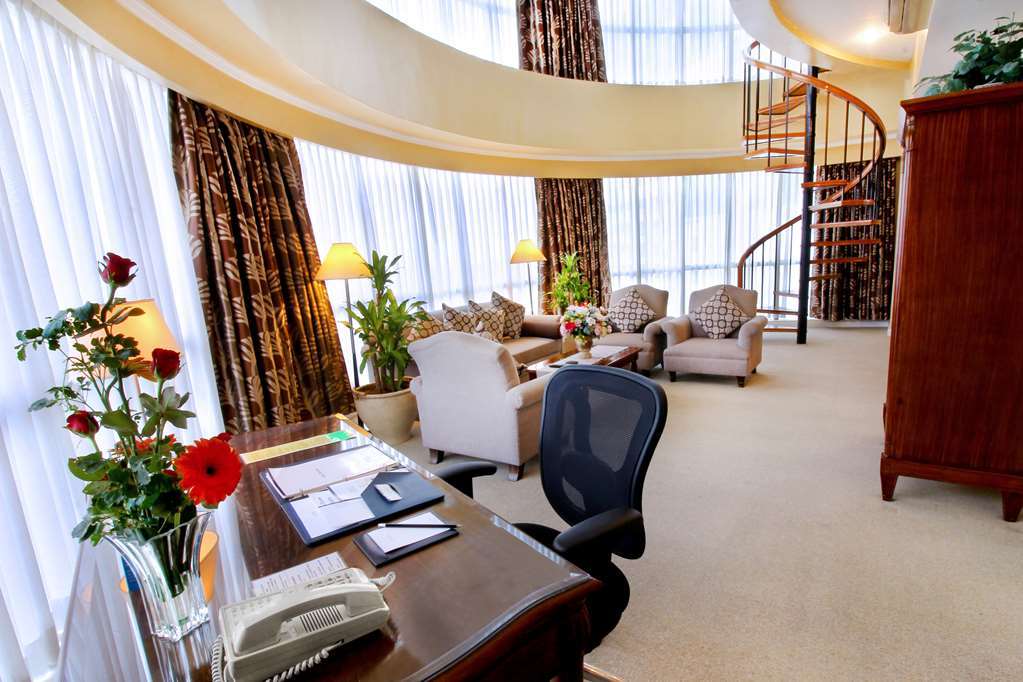 Oxford Suites Makati Makati City Exterior photo